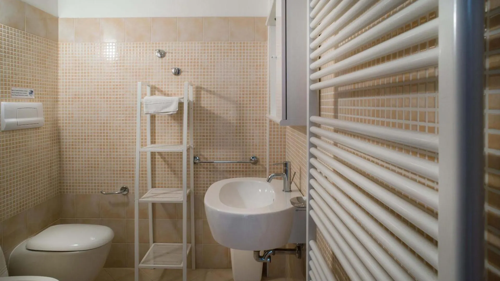 Apartment Ferienwohnung Rosa Dei Venti Moniga del Garda